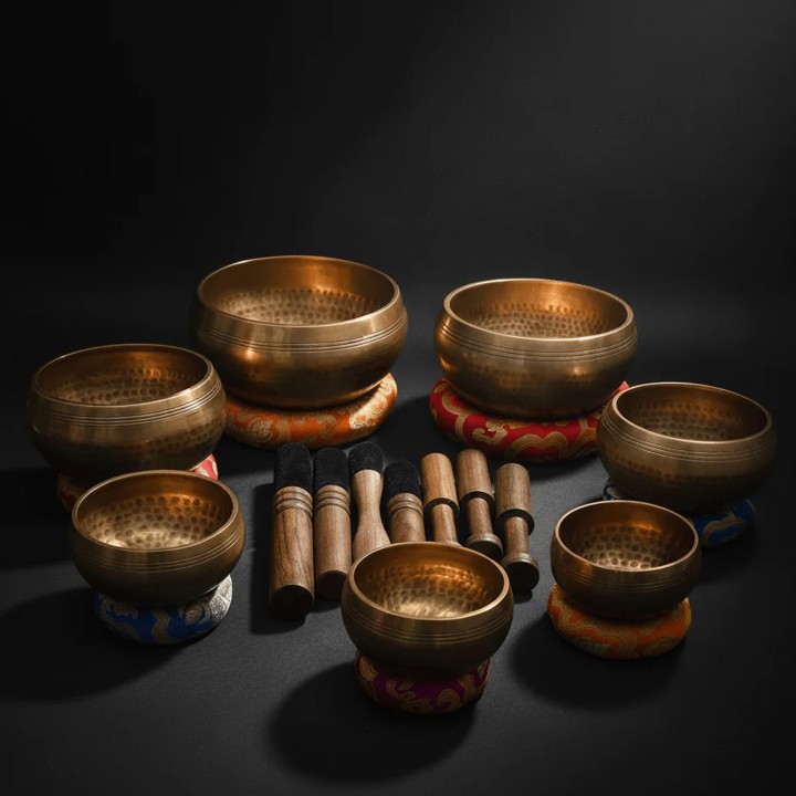 hand hammered singing bowls image 4